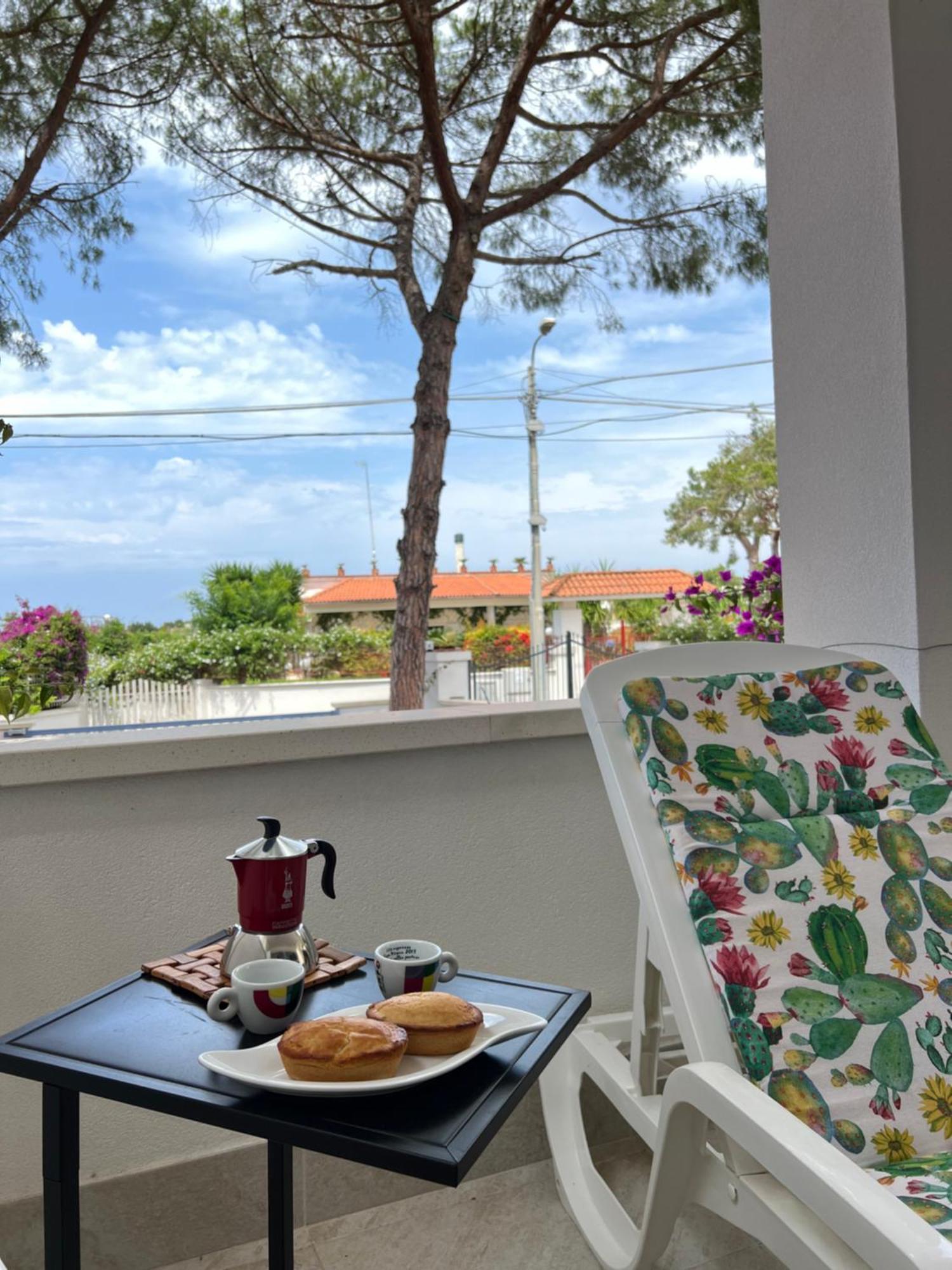 Dimora Carose Apartment Santa Maria al Bagno Luaran gambar