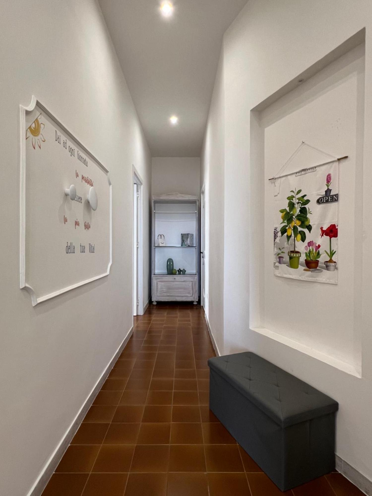 Dimora Carose Apartment Santa Maria al Bagno Luaran gambar