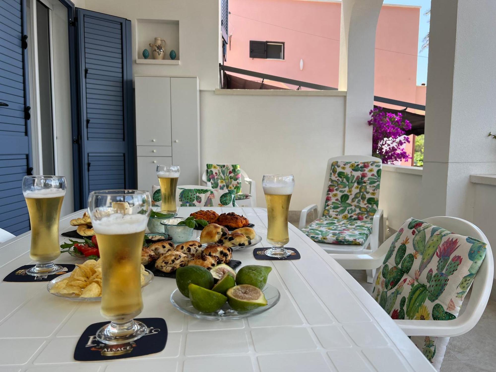Dimora Carose Apartment Santa Maria al Bagno Luaran gambar