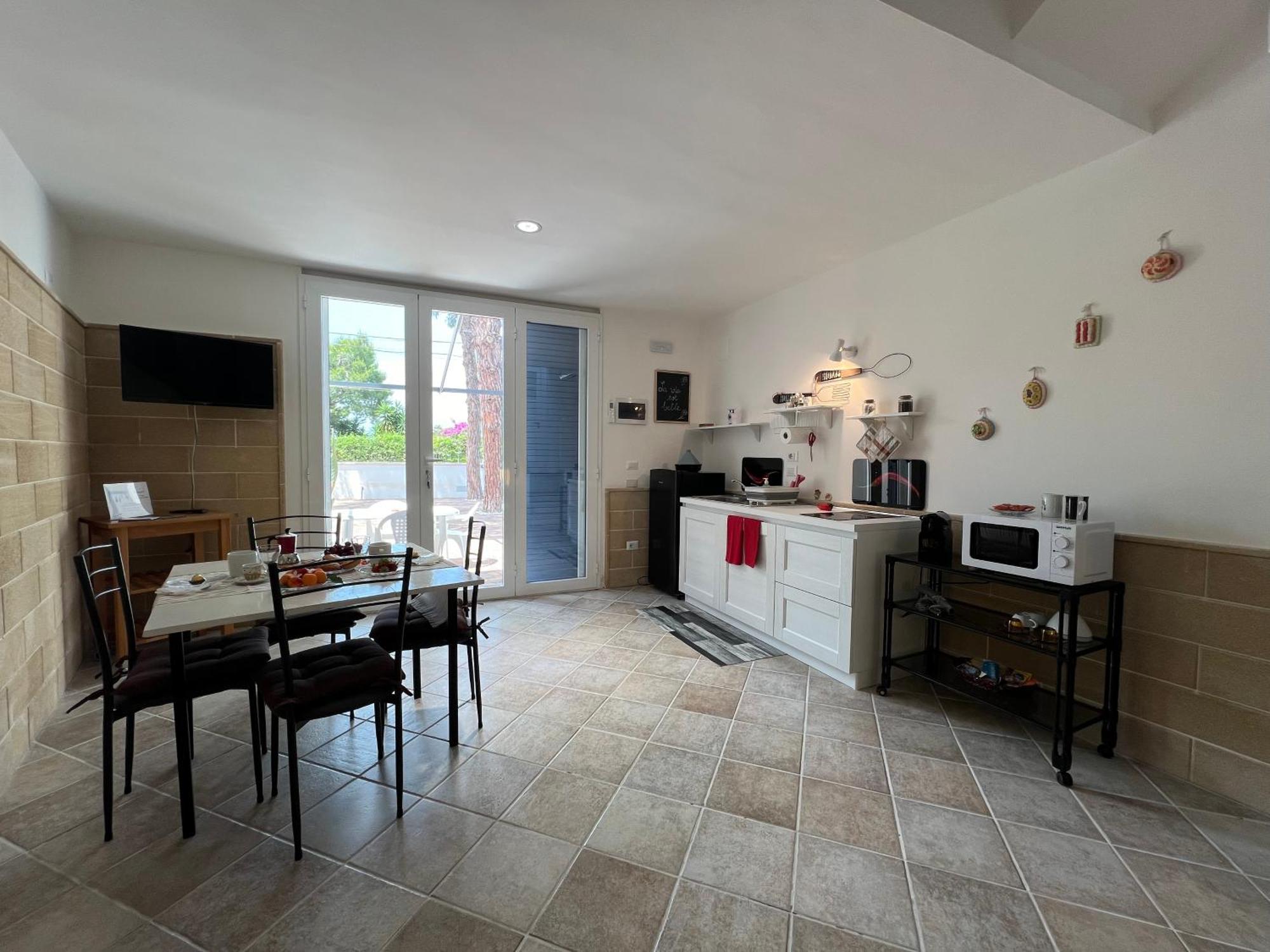 Dimora Carose Apartment Santa Maria al Bagno Luaran gambar